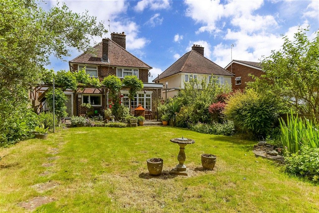 Property photo 2 of 18 Rear Garden