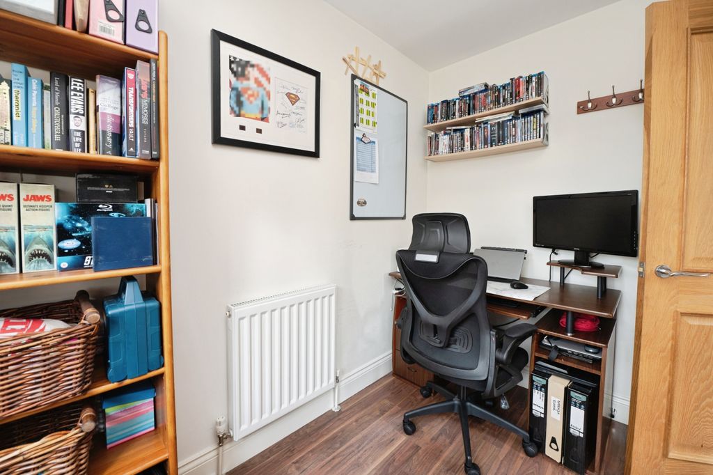 Additional image 10 of 3 bed detached house for saleSpinney Close, Rainham RM13