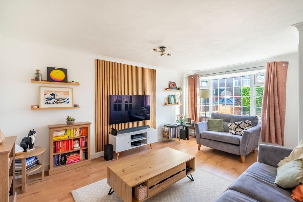 Property photo 2 of 16 Living Room