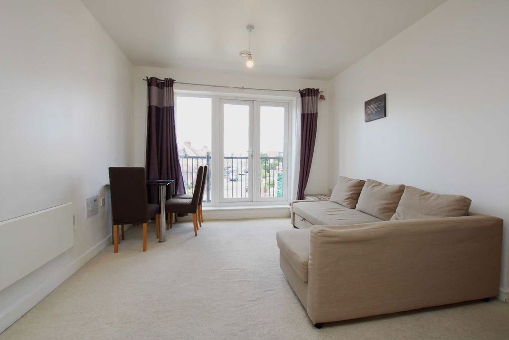 Property photo 2 of 5