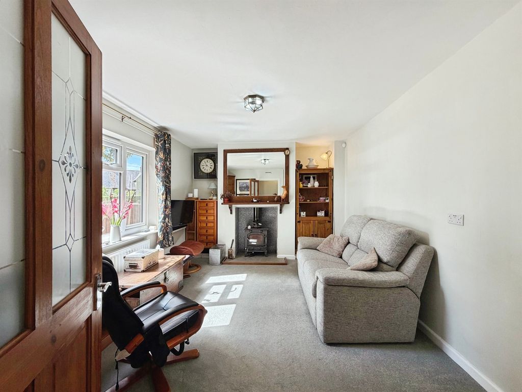 Property photo 3 of 15