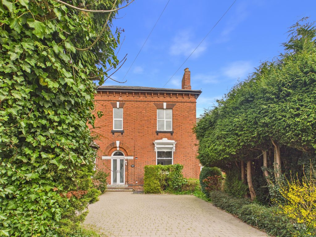 Property photo 1 of 74 Cam05459G0Pr0138Still067