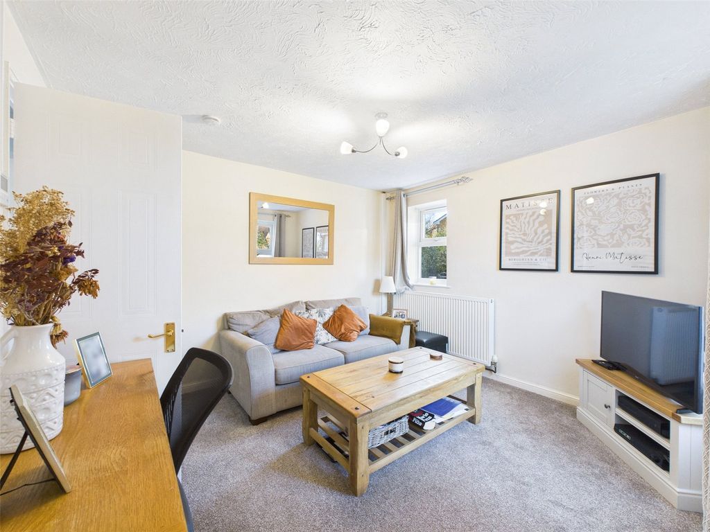 Property photo 2 of 12 Picture No. 03