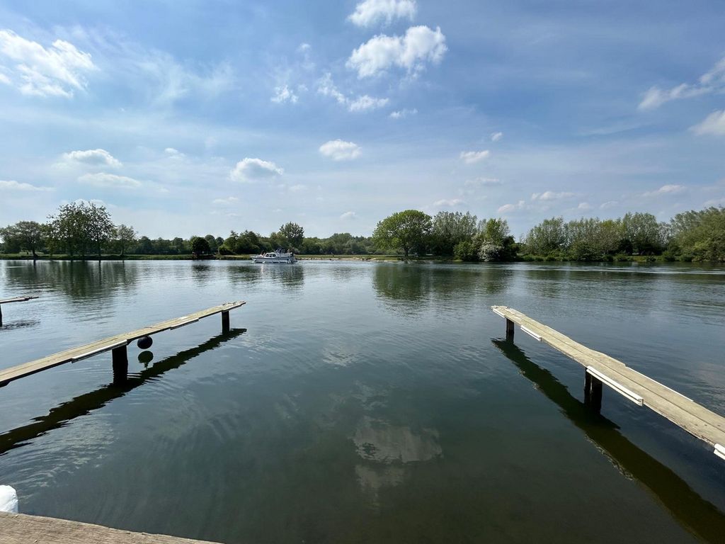 Additional image 19 of 2 bed flat for saleAndrews Reach, Bourne End SL8