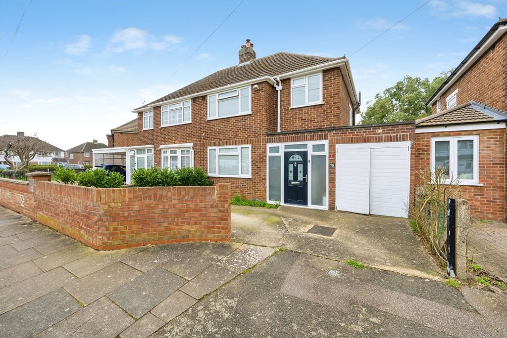 Property photo 1 of 17 Front