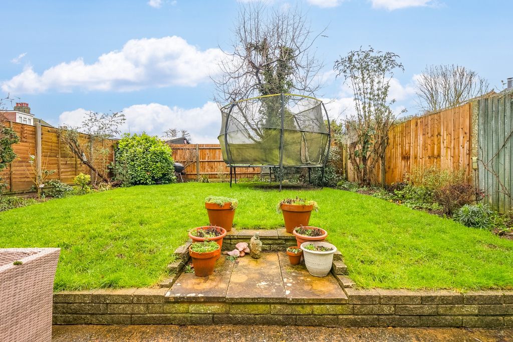 Property photo 3 of 16 4478565