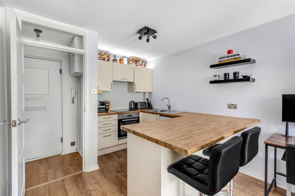 Property photo 2 of 11 Picture No. 03