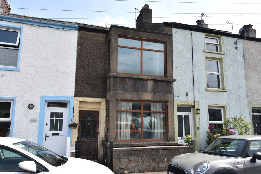 Property photo 1 of 15