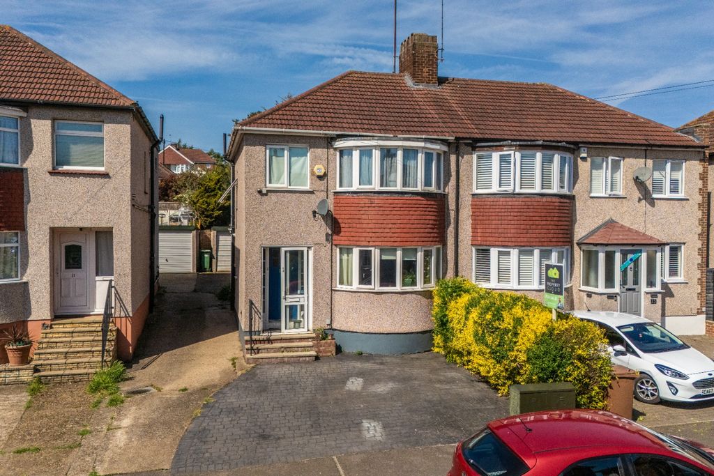 Property photo 1 of 13 4335081