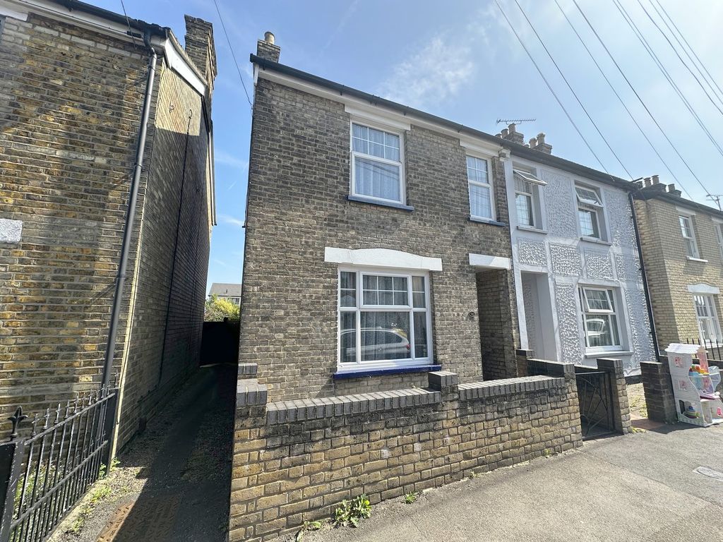 Property photo 1 of 21