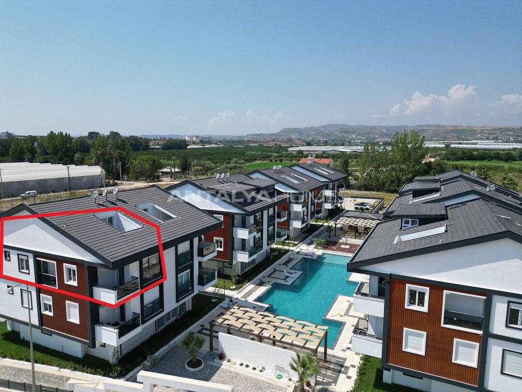 Property photo 1 of 40