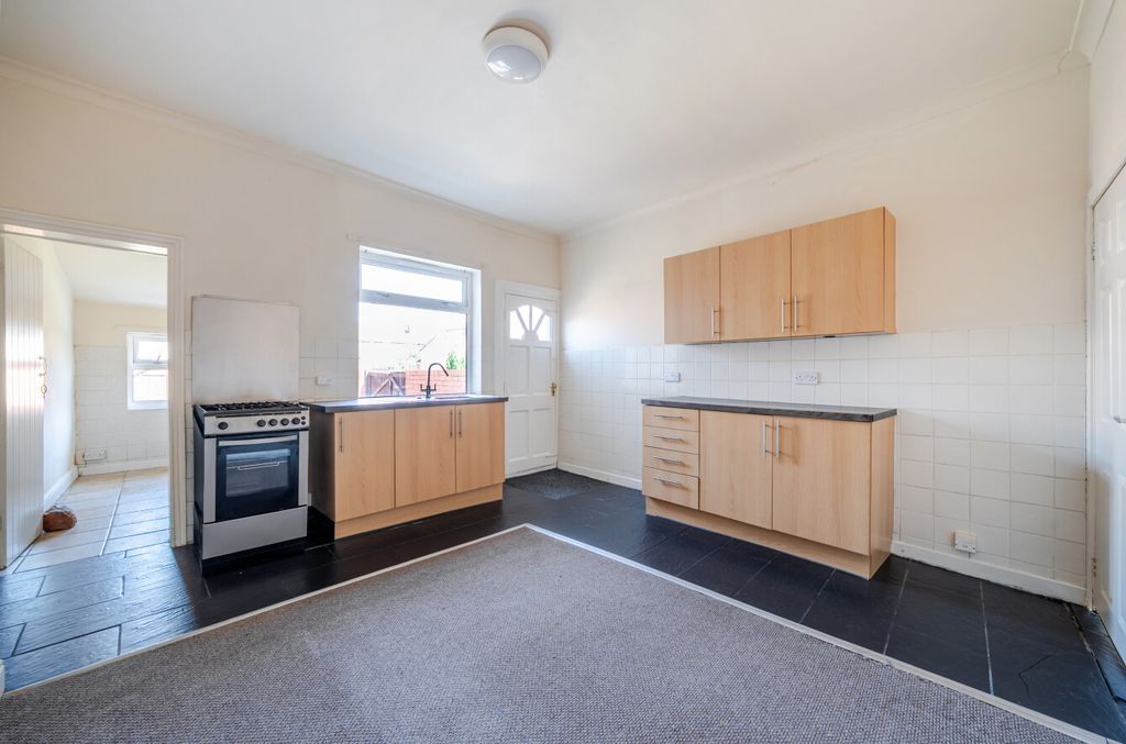 Property photo 3 of 20 1487284-12-6A50d0...