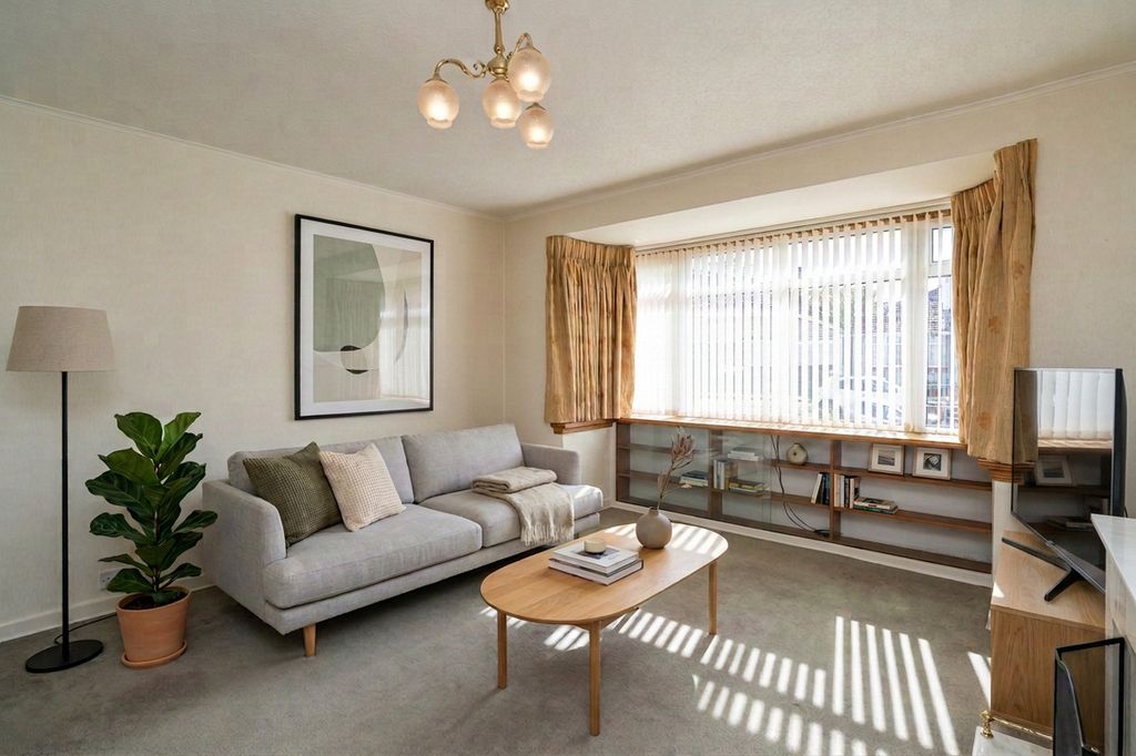 Property photo 2 of 40