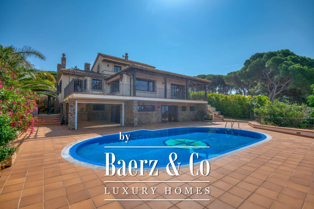 Property photo 1 of 33