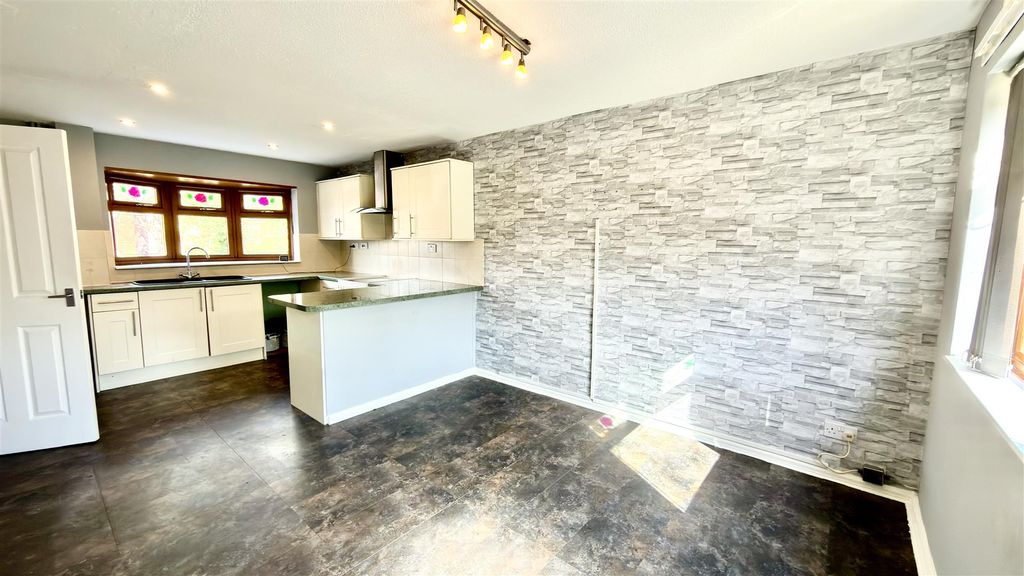 Property photo 3 of 11 Img_7931.Jpeg