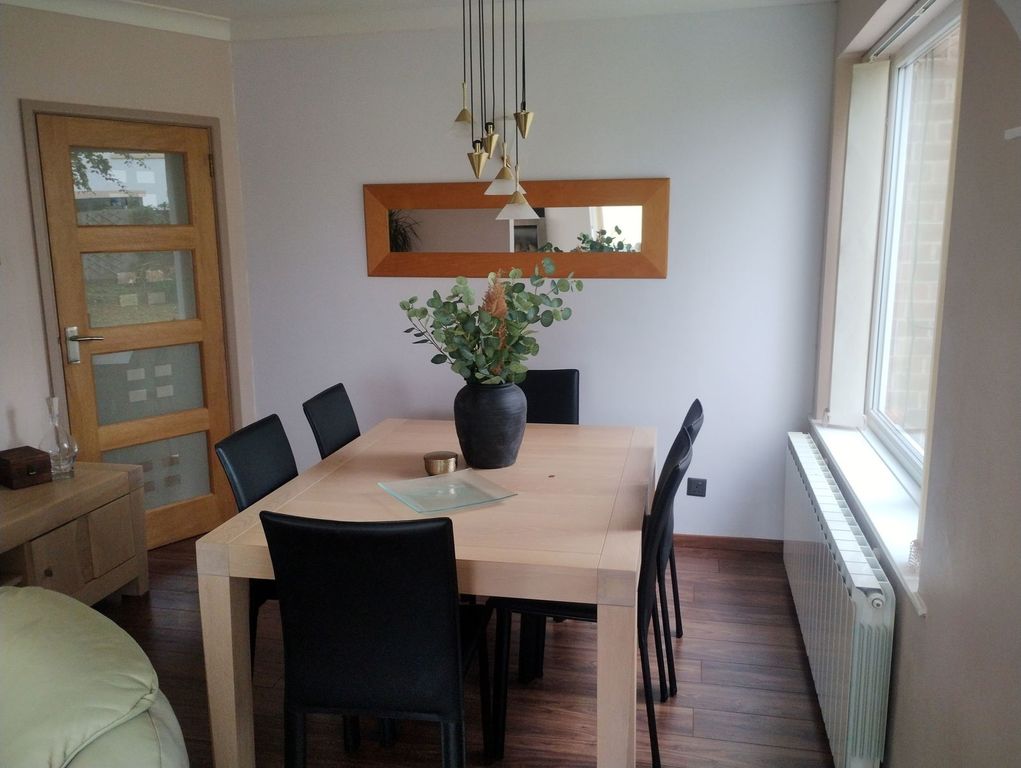 Property photo 3 of 27