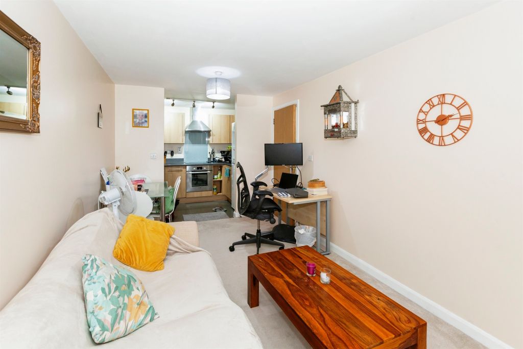 Property photo 3 of 16