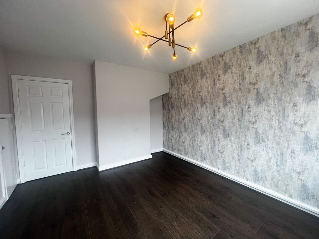 Property photo 3 of 8 Living Room