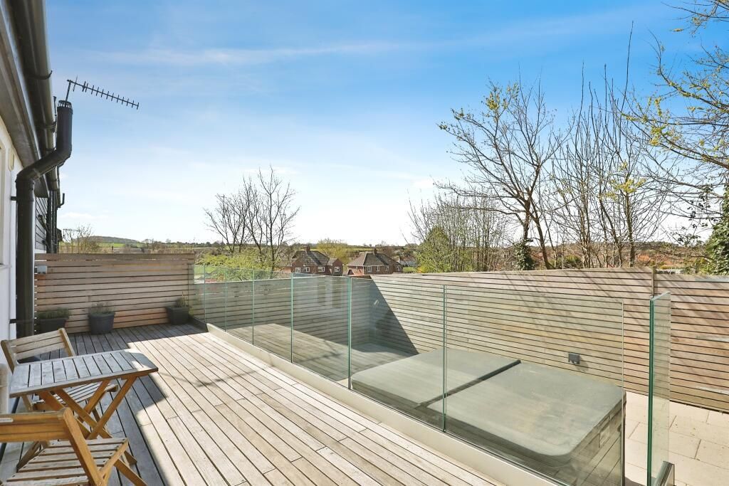 Property photo 2 of 13 Bedroom 1