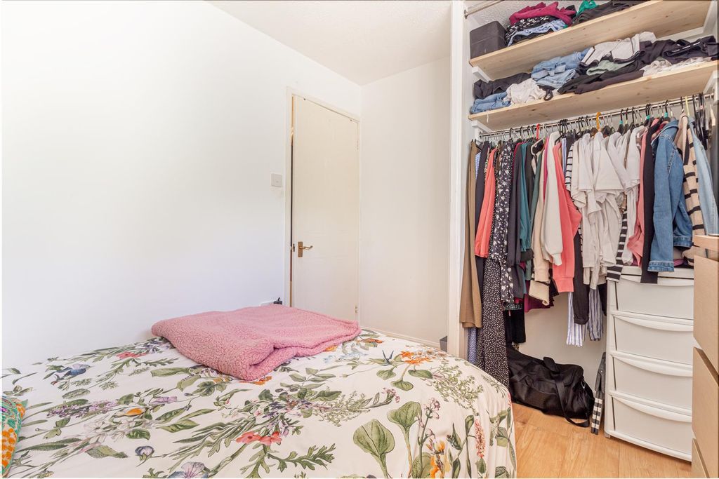 Additional image 6 of 1 bed flat for saleBadger Gardens, Worcester WR5