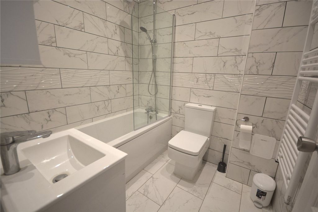 Property photo 2 of 5 Picture No. 05