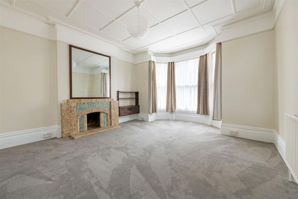 Property photo 2 of 9 4 Warwick Mans Rec 1.Jpg