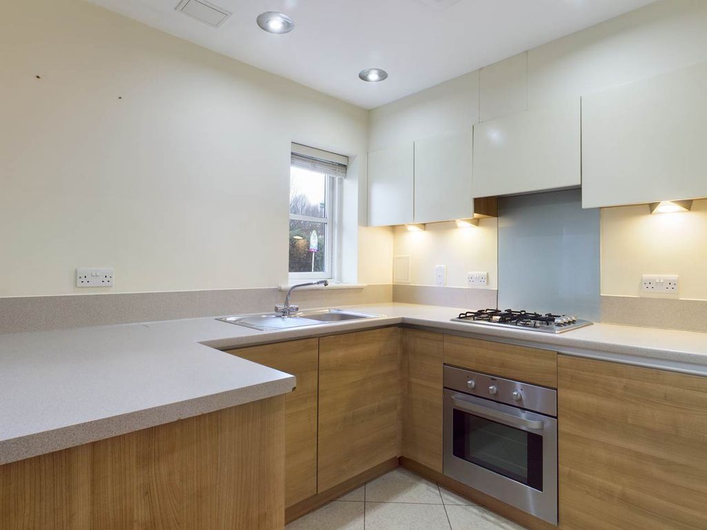 Property photo 1 of 11 Kitchen