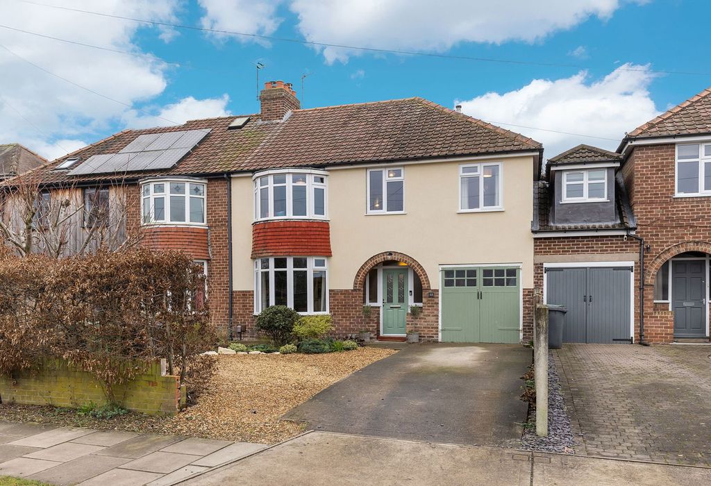 Property photo 1 of 23