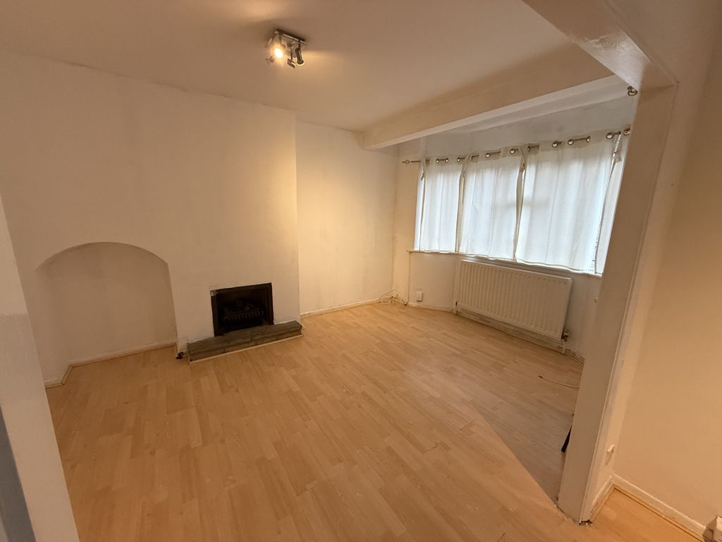 Property photo 1 of 16 3 Bed Semi-Detached House To Rent Conisborough Crescent, London Se6