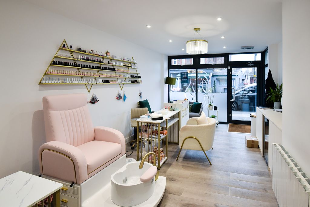 Property photo 2 of 19