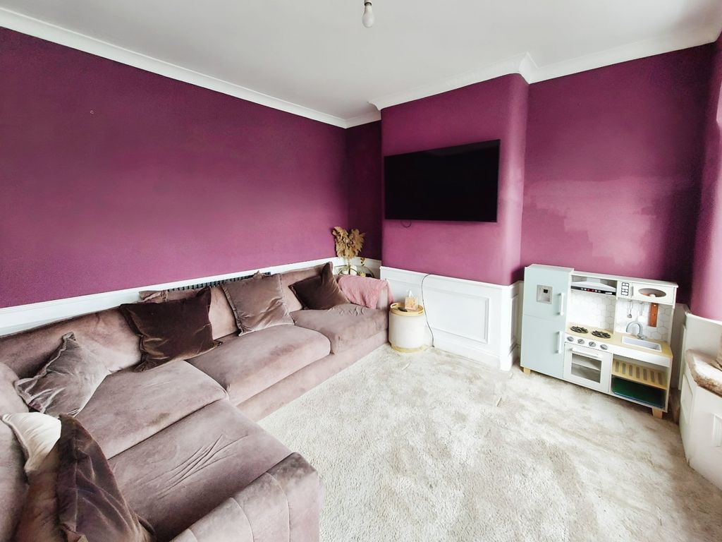 Property photo 3 of 22 Picture No. 12