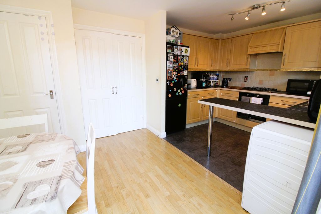 Property photo 3 of 27 Img_5319