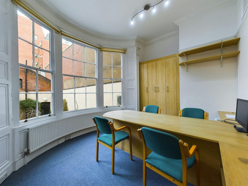 Property photo 3 of 7 Internal 2.Jpg