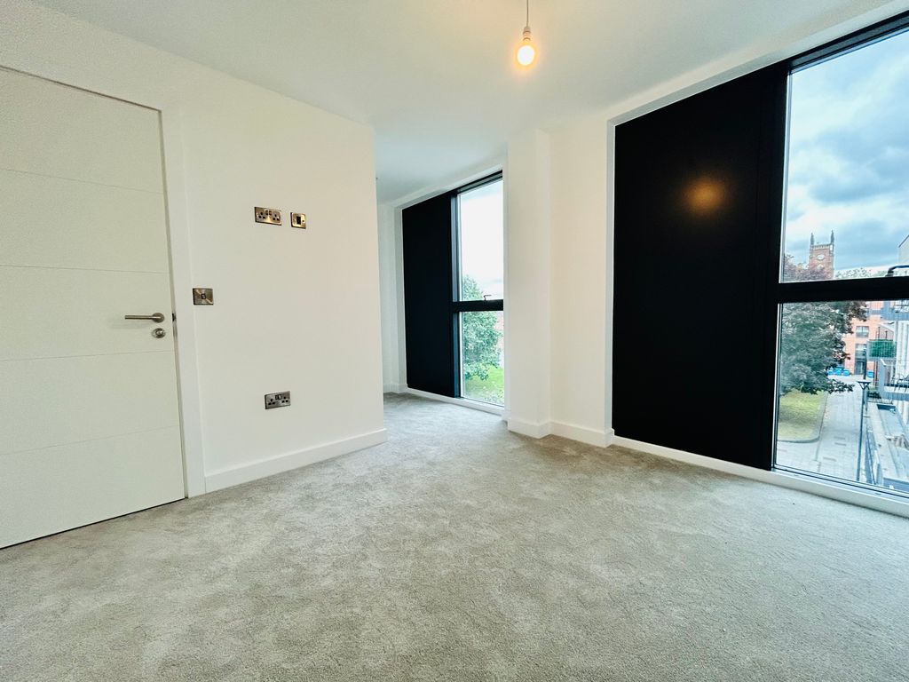 Property photo 3 of 7 Bedroom