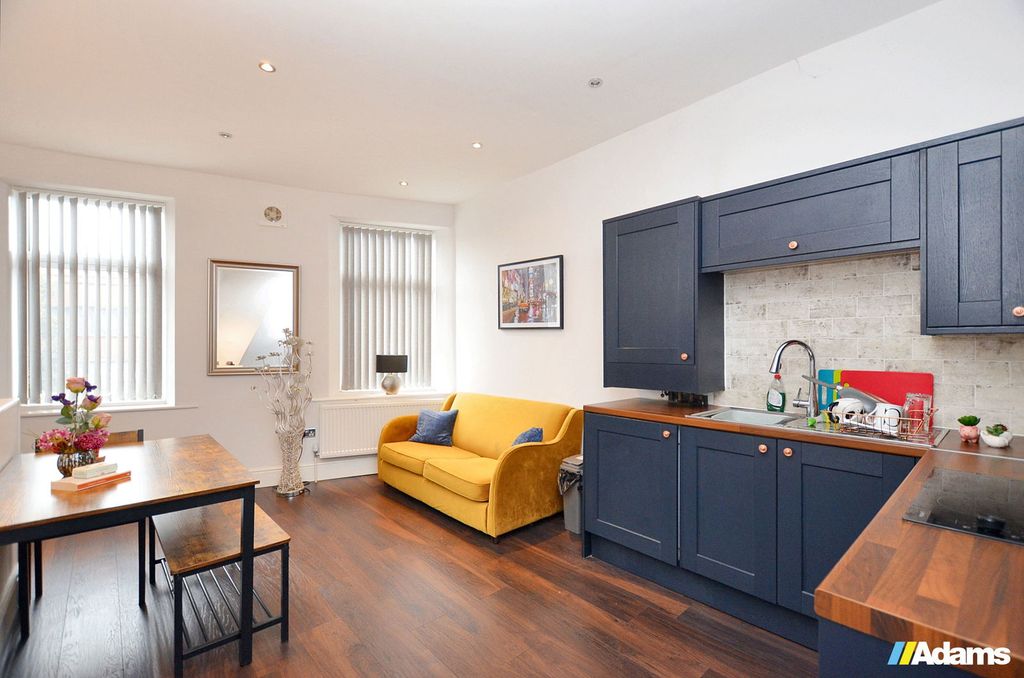 Property photo 2 of 24