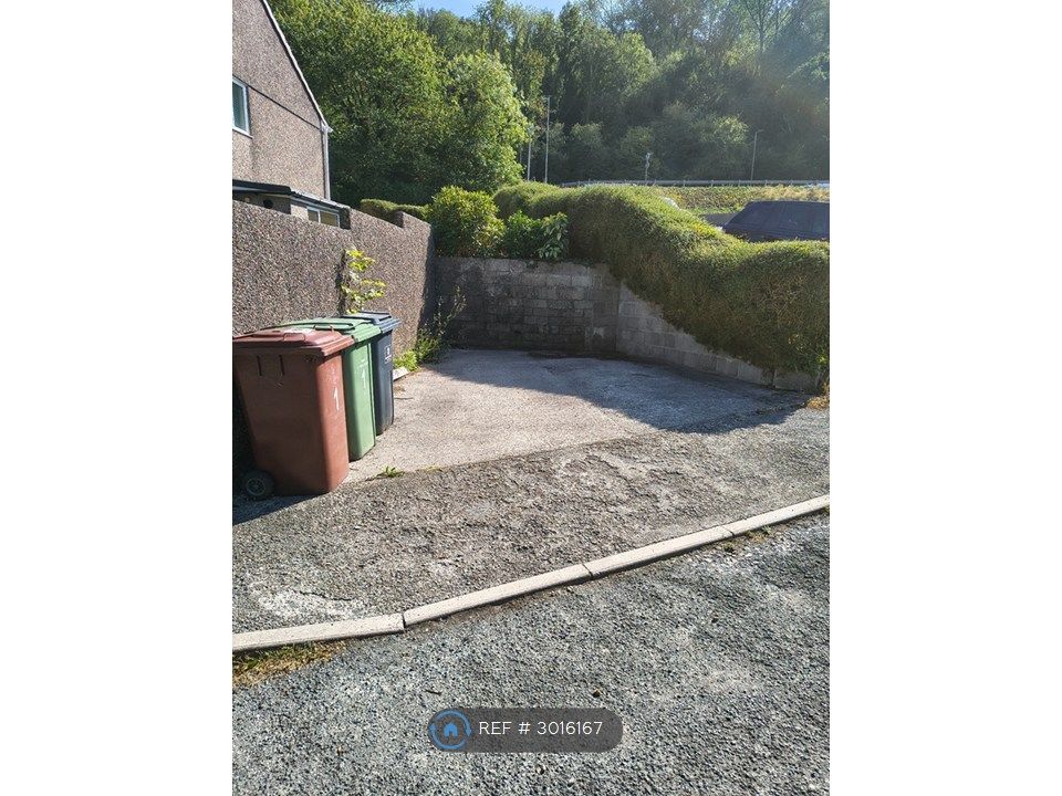 Property photo 2 of 14 Car Parking Space At Side Of House