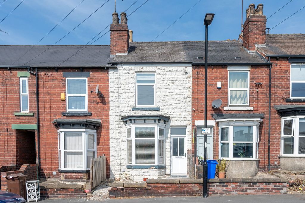 Property photo 1 of 16