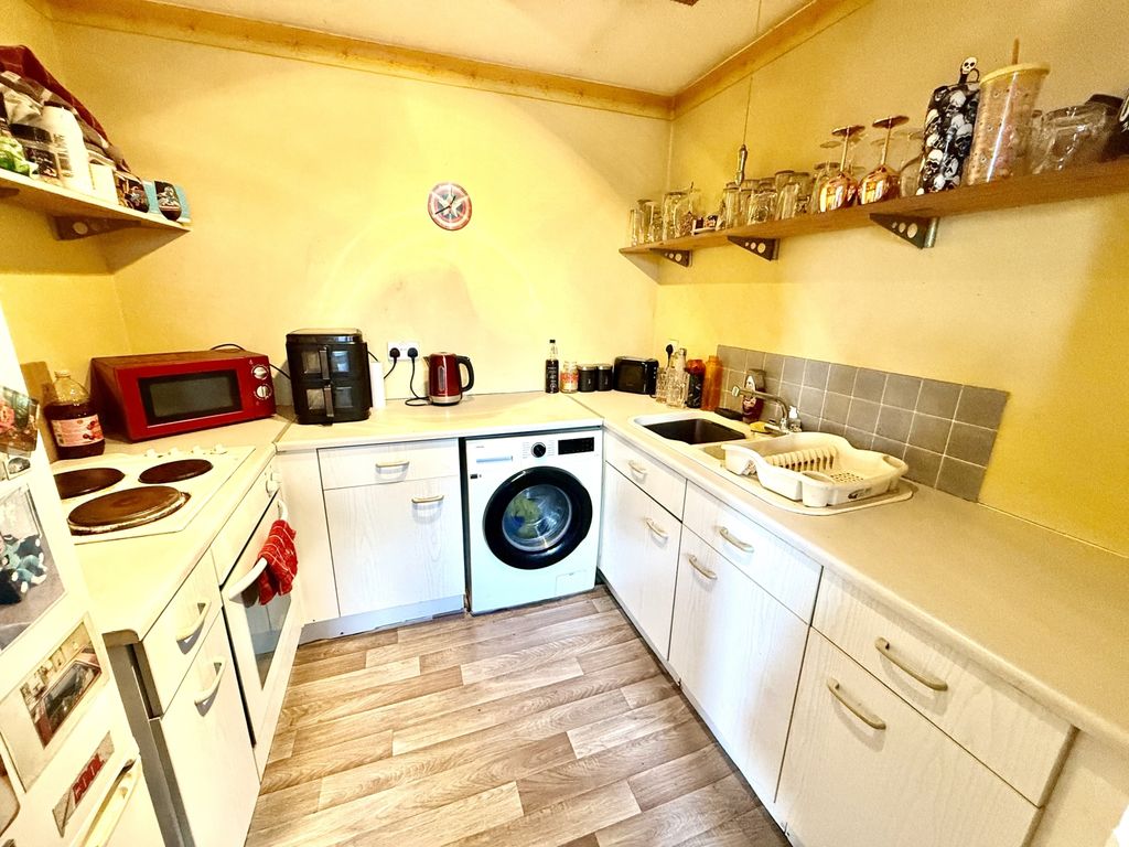 Property photo 2 of 7 Img_1503