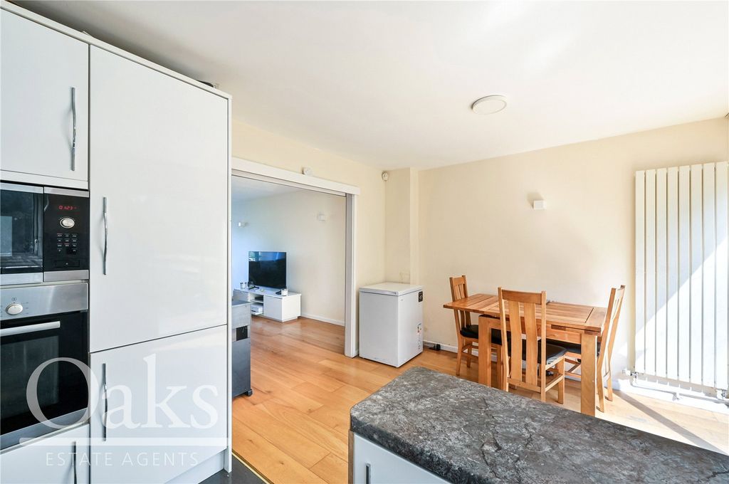 Property photo 3 of 12 Picture No. 10