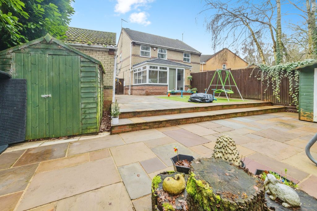 Property photo 2 of 16 2026-01-16-12Ashclose021