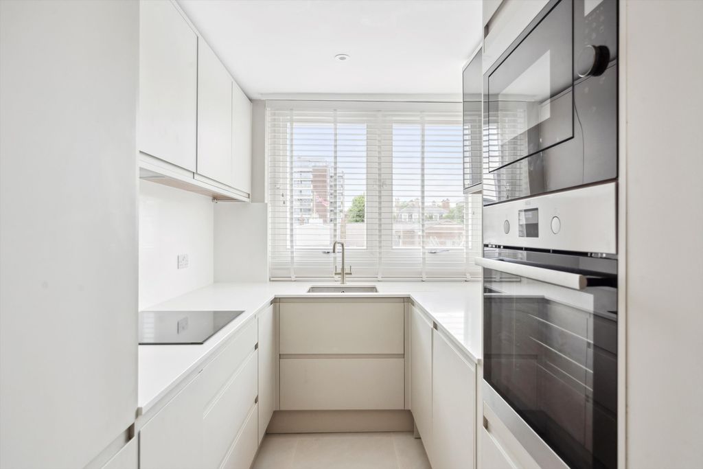 Property photo 2 of 8 Image