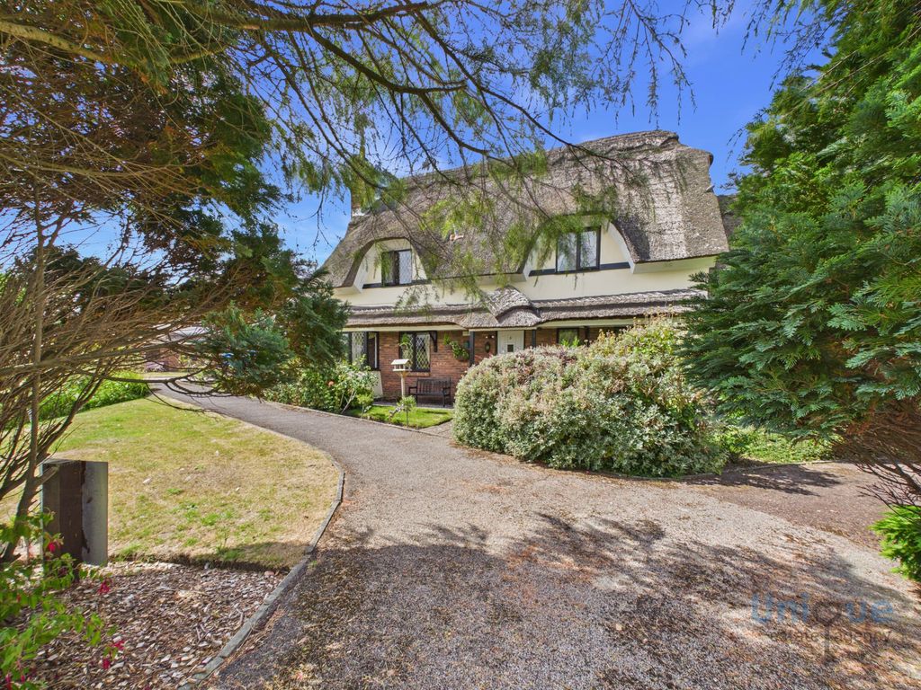 Property photo 1 of 51