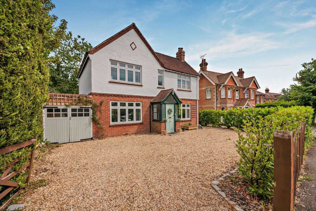 Property photo 1 of 14 1 Lickfolds Road