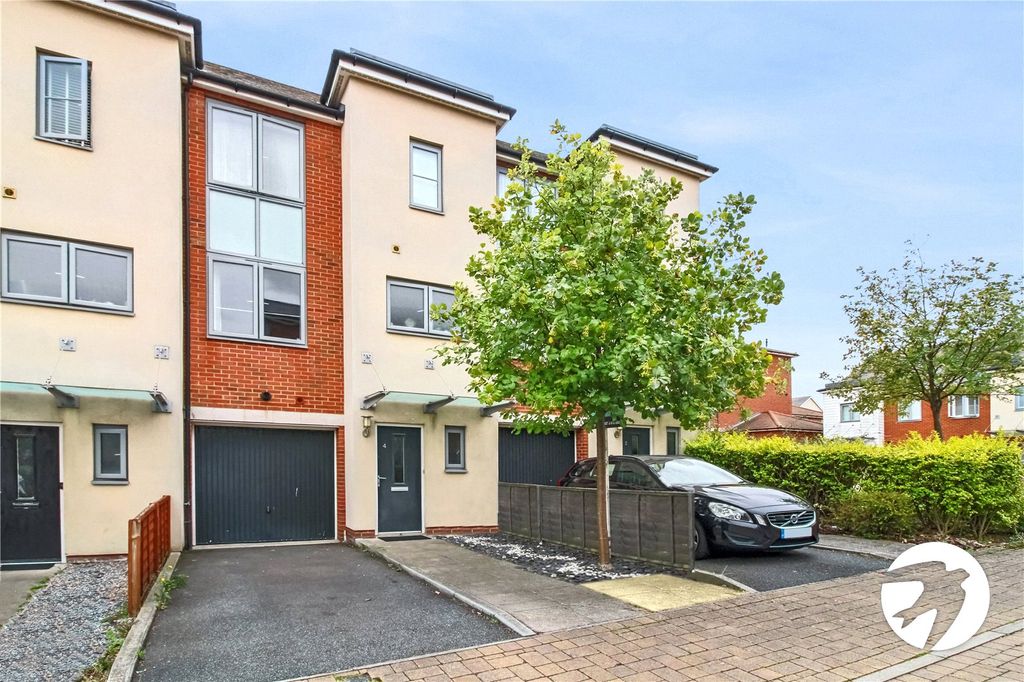 Property photo 1 of 11 External