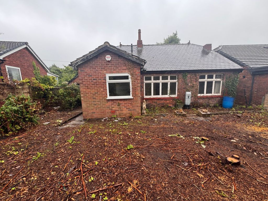 Property photo 3 of 12 Rear