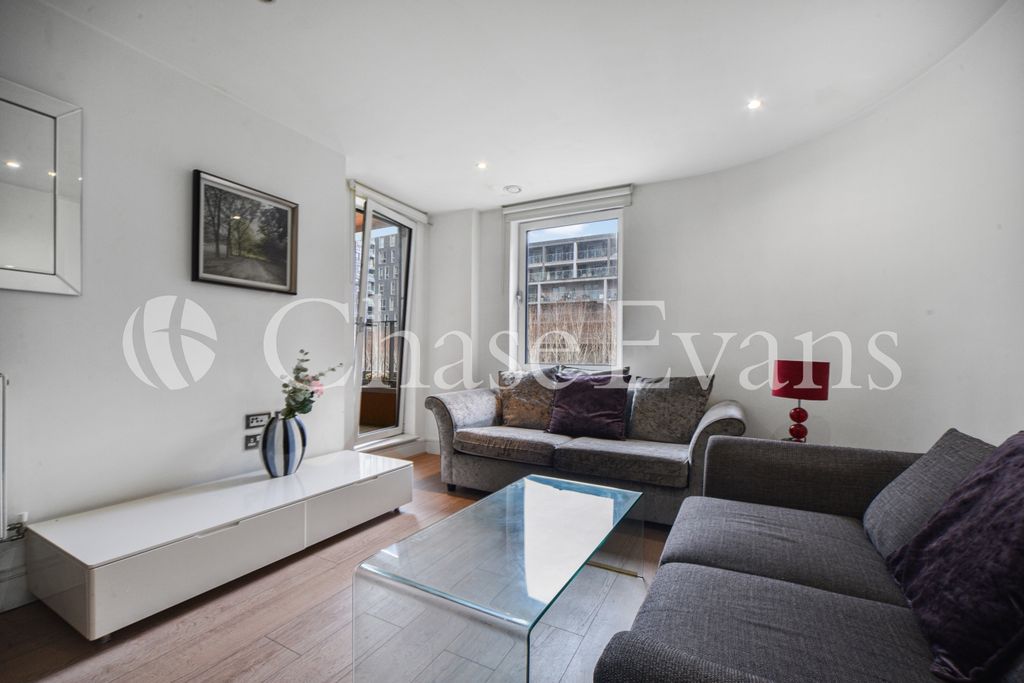 Property photo 3 of 14 Living Area