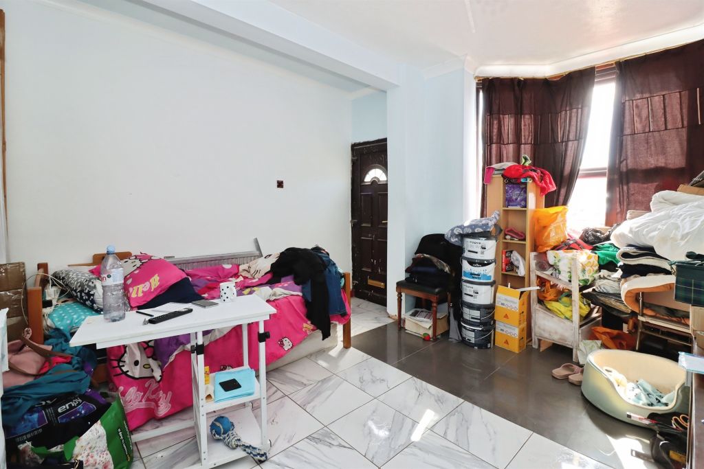 Property photo 2 of 16