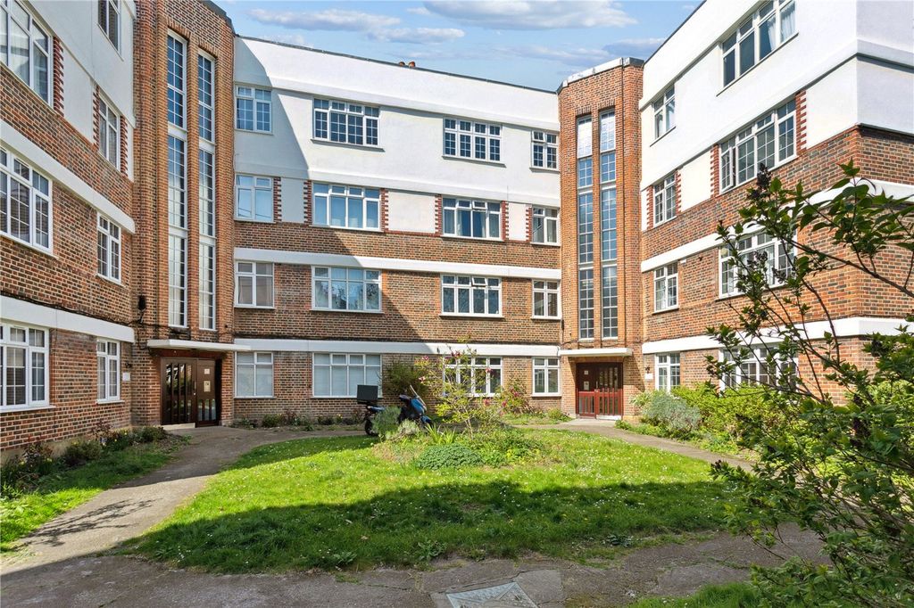 Property photo 2 of 12 Picture No. 14