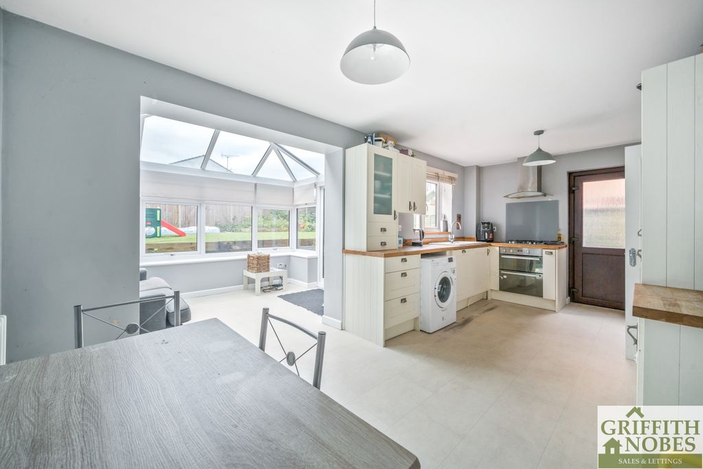 Property photo 2 of 19 Kitchen/Diner &amp; Conservatory