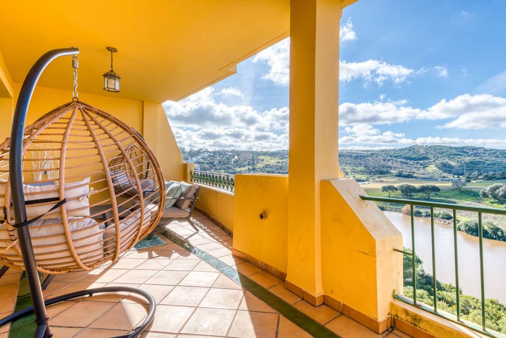 Property photo 3 of 26